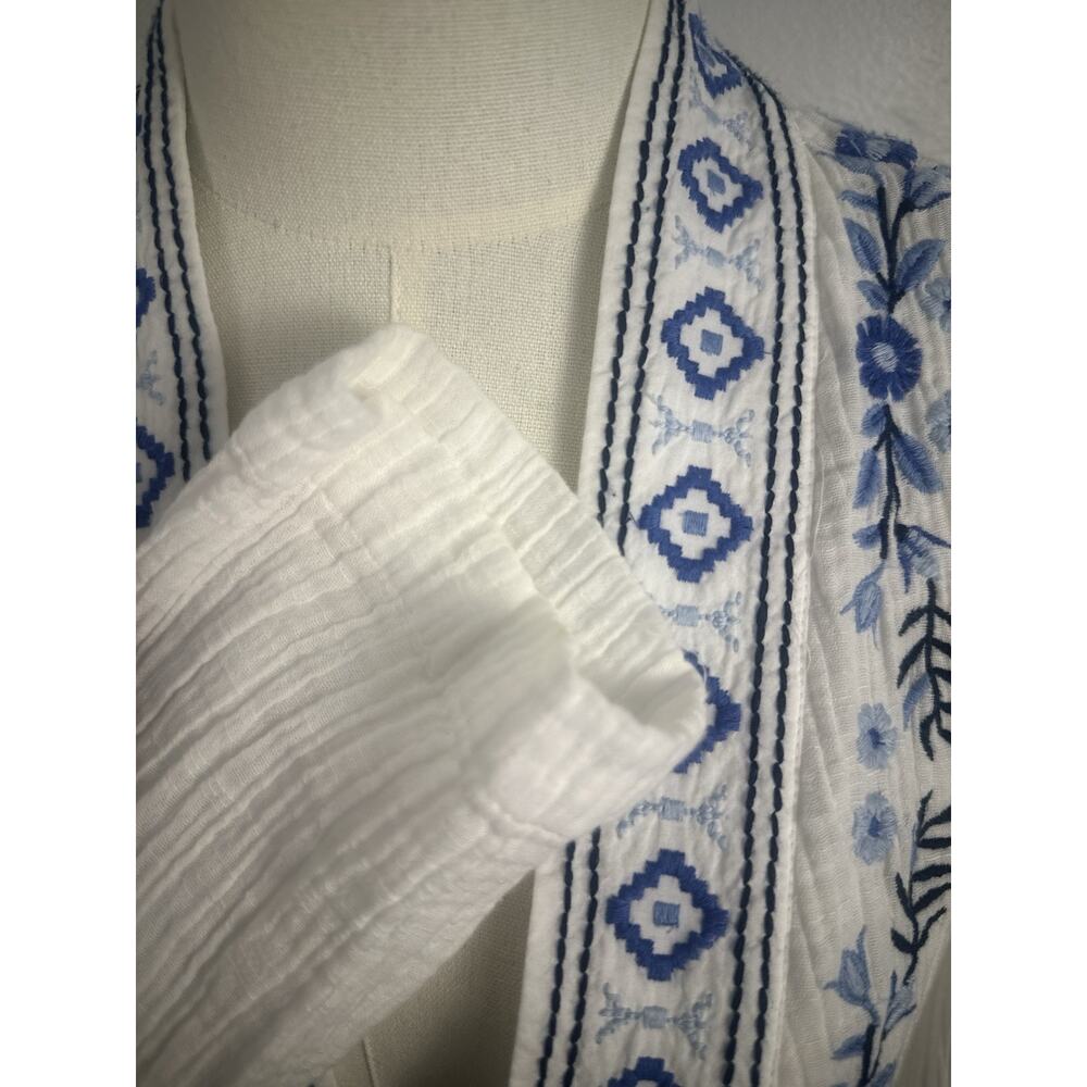 J JILL Gauzy White Open Front Cardigan Blue Embroidery S Floral  Boho Beachy - Picture 3 of 16